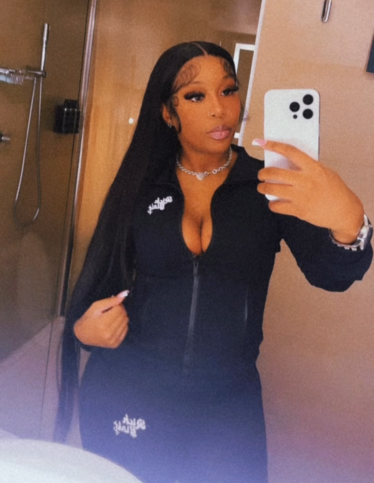 Black Out Rich Girl$ Define Set